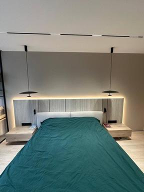 Фото з опису виконавця